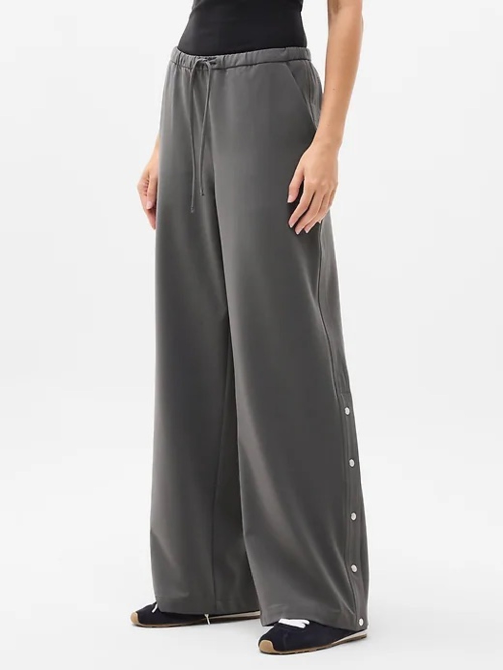 Athleta Light Gray Snap-Hem Drawstring Jogger Pants